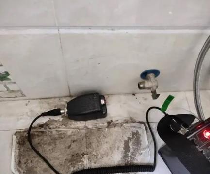 长沙屋顶漏水维修公司分享下卫生间漏水的危害及解决方法